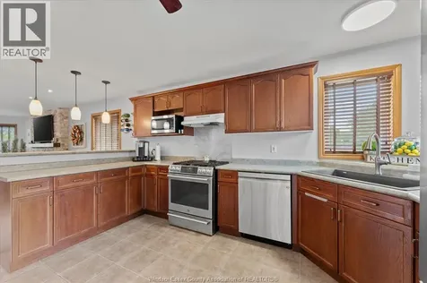 421 Mclellan Amherstburg ON N9V 4C8