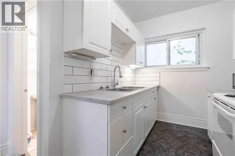 285 King Street West Hamilton ON L8P 1B2