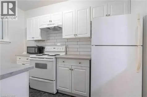 285 King Street West Hamilton ON L8P 1B2