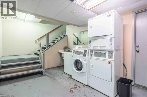 285 King Street West Hamilton ON L8P 1B2