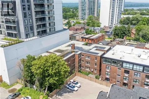285 King Street West Hamilton ON L8P 1B2
