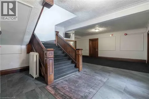 285 King Street West Hamilton ON L8P 1B2