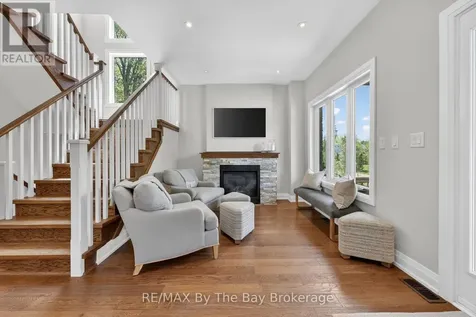 17 Elizabeth Avenue Tiny ON L0L 1P1