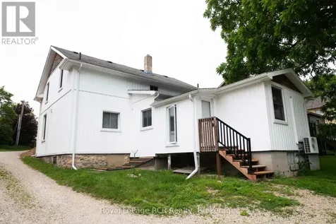 21 Arthur Street West Street West Minto ON N0G 1Z0