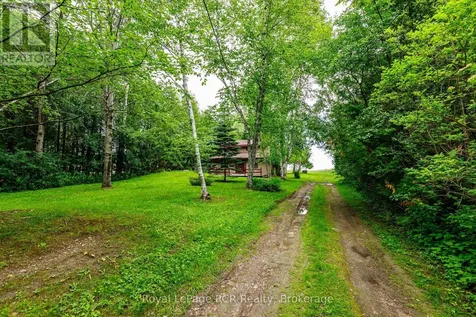 35 Georgian Manor Drive Collingwood ON L9Y 5P2
