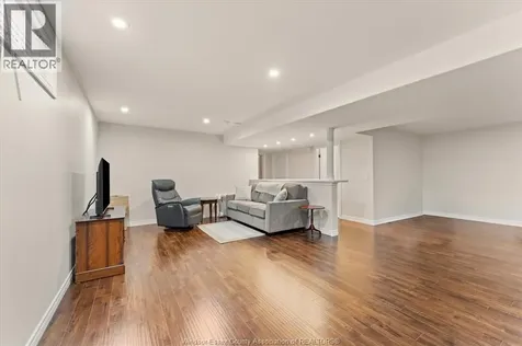 357 Boismier Avenue Lasalle ON N9J 0B7