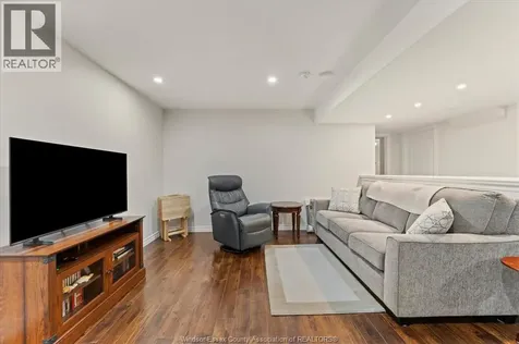 357 Boismier Avenue Lasalle ON N9J 0B7