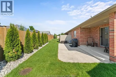 357 Boismier Avenue Lasalle ON N9J 0B7
