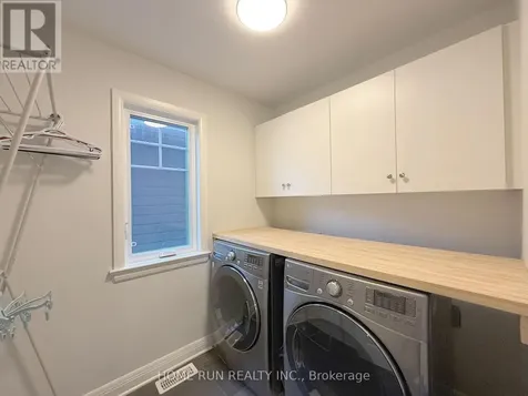 322 Lysander Place Ottawa ON K1K 4K7