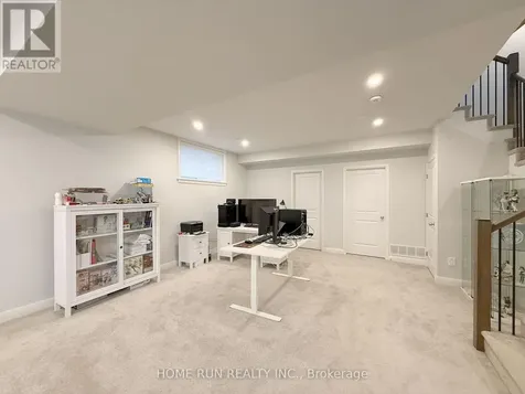 322 Lysander Place Ottawa ON K1K 4K7