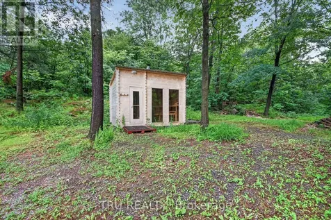 2376 Kinburn Sideroad Ottawa ON K0A 2H0
