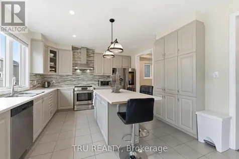 344 Sweetclover Way Ottawa ON K4A 1E6
