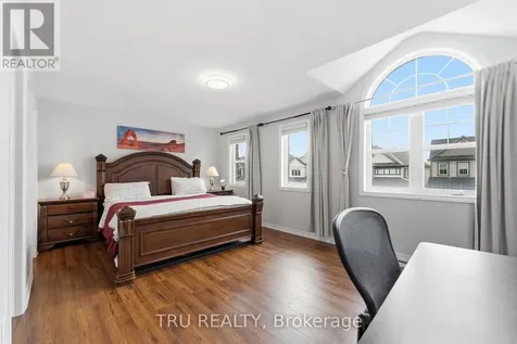 344 Sweetclover Way Ottawa ON K4A 1E6