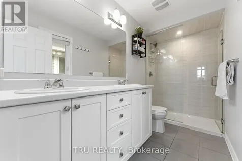 344 Sweetclover Way Ottawa ON K4A 1E6