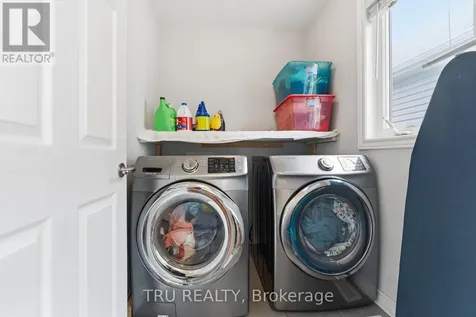 344 Sweetclover Way Ottawa ON K4A 1E6