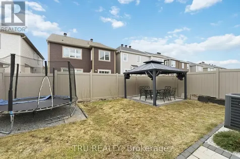 344 Sweetclover Way Ottawa ON K4A 1E6