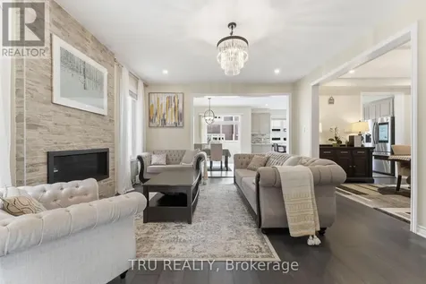344 Sweetclover Way Ottawa ON K4A 1E6
