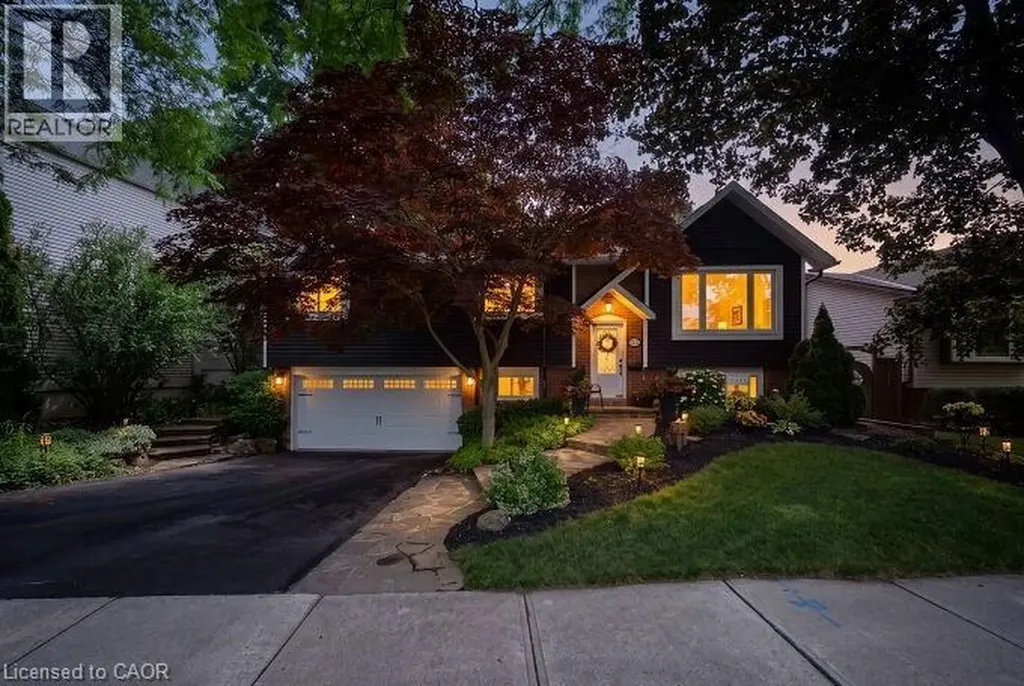 4162 Sutherland Crescent Burlington ON L7L 5G9