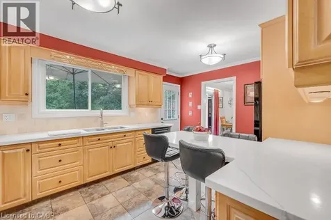 4162 Sutherland Crescent Burlington ON L7L 5G9