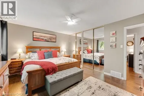 4162 Sutherland Crescent Burlington ON L7L 5G9