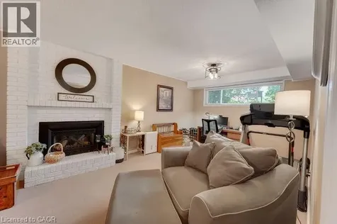 4162 Sutherland Crescent Burlington ON L7L 5G9