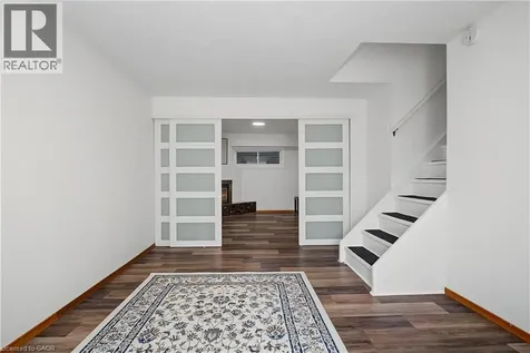 39 Southwood Drive Kitchener ON N2E 2E6