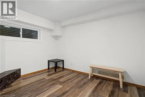 39 Southwood Drive Kitchener ON N2E 2E6