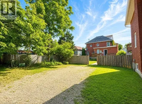 219 Erie Avenue Brantford ON N3S 2H1