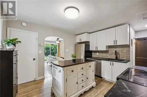 11 Michael Avenue Lively ON P3Y 1N1