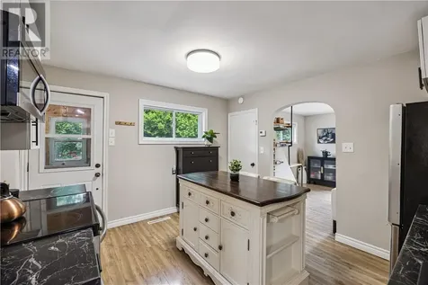 11 Michael Avenue Lively ON P3Y 1N1