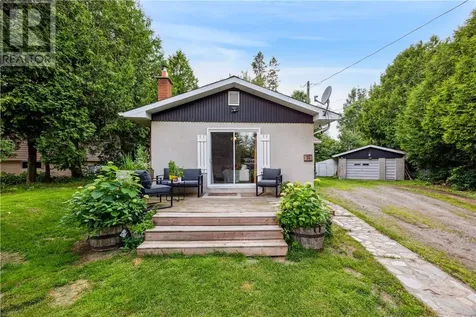 11 Michael Avenue Lively ON P3Y 1N1