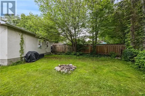 11 Michael Avenue Lively ON P3Y 1N1