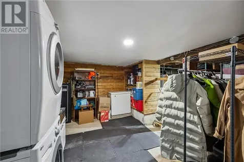 11 Michael Avenue Lively ON P3Y 1N1