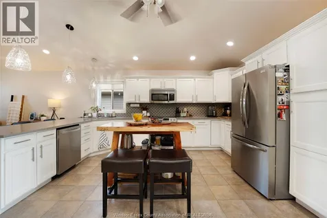 1389 Crosswinds Drive Lakeshore ON N8L 0S6