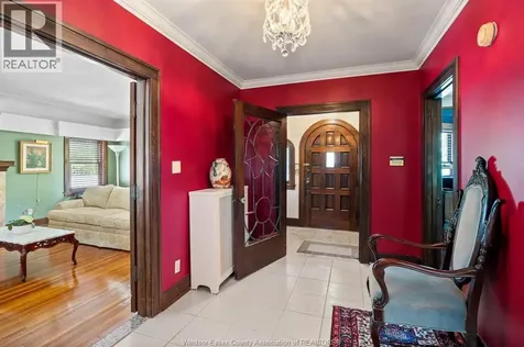 219 Jefferson Windsor ON N8S 2P5