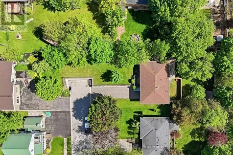 52 Grand Avenue Haldimand ON N3W 2J5