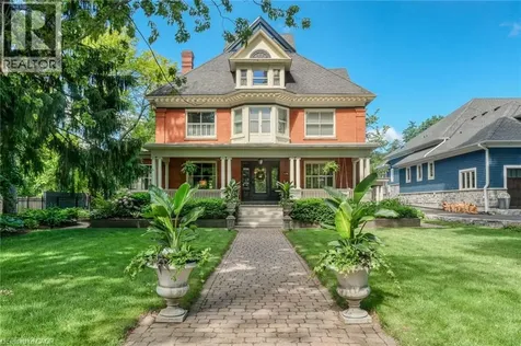 18 Brant Road North Cambridge ON N1S 2W1
