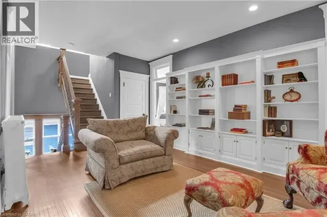 18 Brant Road North Cambridge ON N1S 2W1