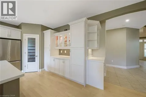 112 Dirksen Court Kitchener ON N2P 2M1