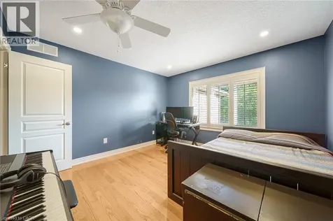 112 Dirksen Court Kitchener ON N2P 2M1