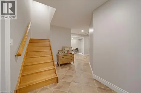 112 Dirksen Court Kitchener ON N2P 2M1