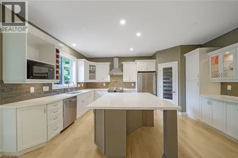 112 Dirksen Court Kitchener ON N2P 2M1