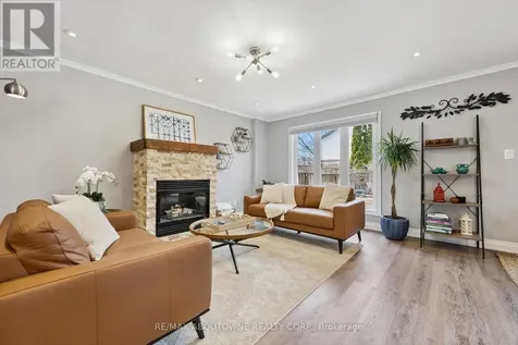 395 Maidstone Crescent Oakville (ga Glen Abbey) ON L6M 1C1