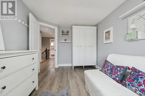 395 Maidstone Crescent Oakville (ga Glen Abbey) ON L6M 1C1