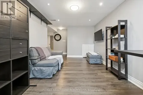 395 Maidstone Crescent Oakville (ga Glen Abbey) ON L6M 1C1