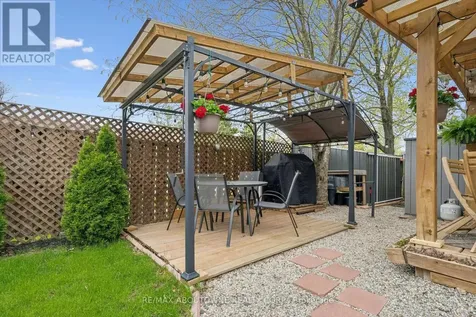 395 Maidstone Crescent Oakville (ga Glen Abbey) ON L6M 1C1