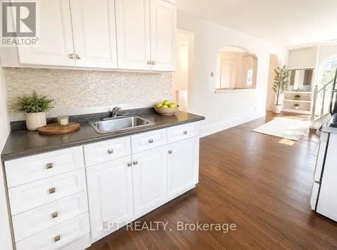 219 Erie Avenue Brantford ON N3S 2H1
