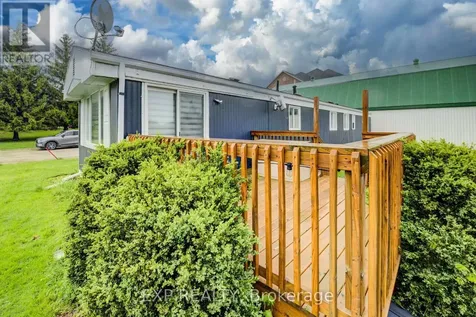 84 Wellington Street South Mapleton ON N0G 1P0