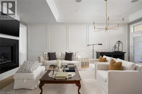 253 Hanover Street Oakville ON L6K 0H3