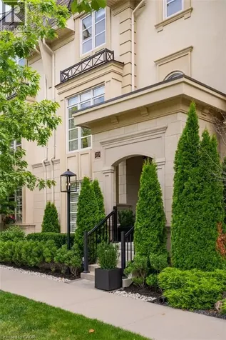 253 Hanover Street Oakville ON L6K 0H3